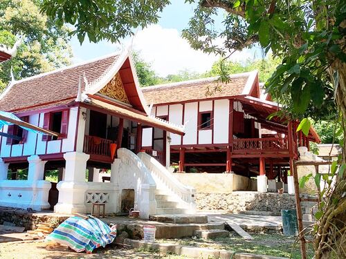 ຊາວບ້ານ ບໍ່ພໍໃຈກັບຄ່າຊົດເຊີຍ ຈາກໂຄງການພັດທະນາ ແຫຼ່ງທ່ອງທ່ຽວ